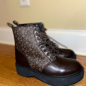DKNY Brown & Black Print Lace Up Combat/ Platform Boots size 6.5
